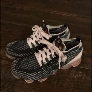 size 8.5 nike vapor max